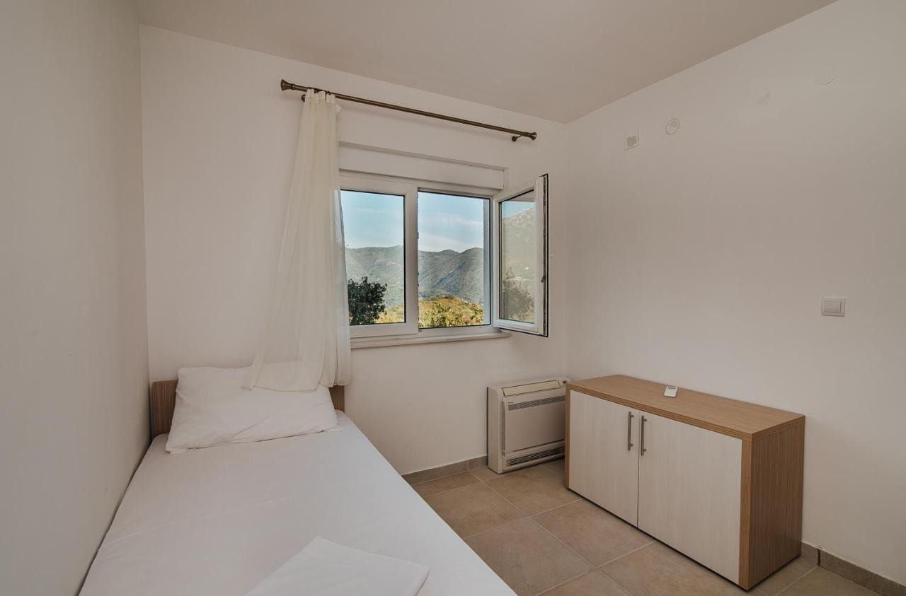 Vista Residence ヘルツェグ・ノヴィ エクステリア 写真