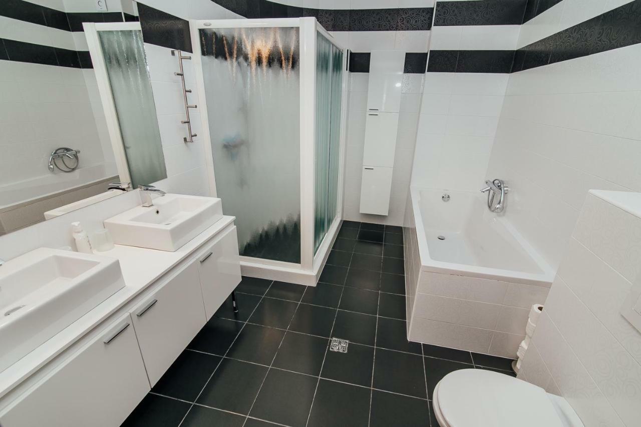Vista Residence ヘルツェグ・ノヴィ エクステリア 写真