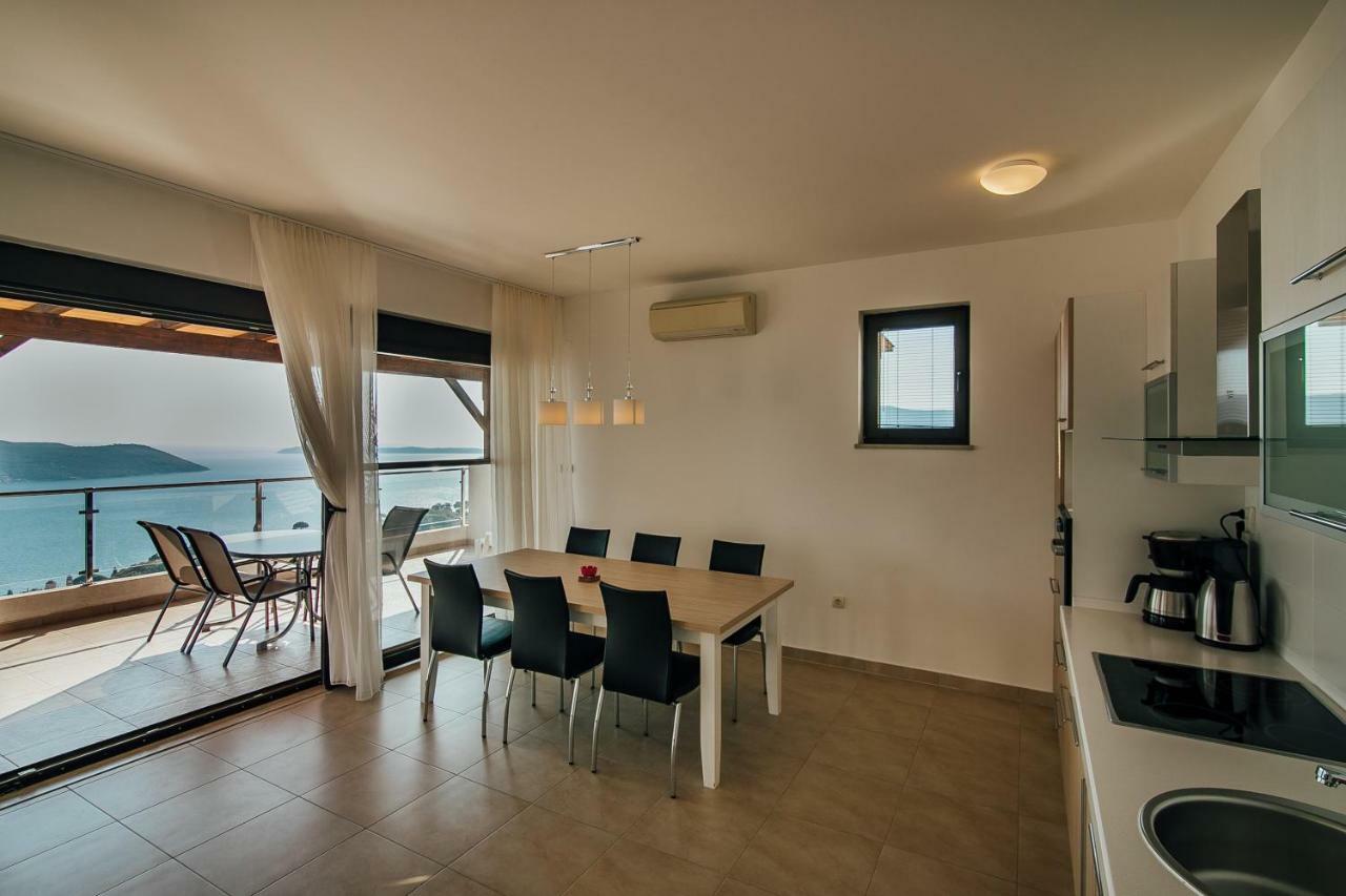 Vista Residence ヘルツェグ・ノヴィ エクステリア 写真