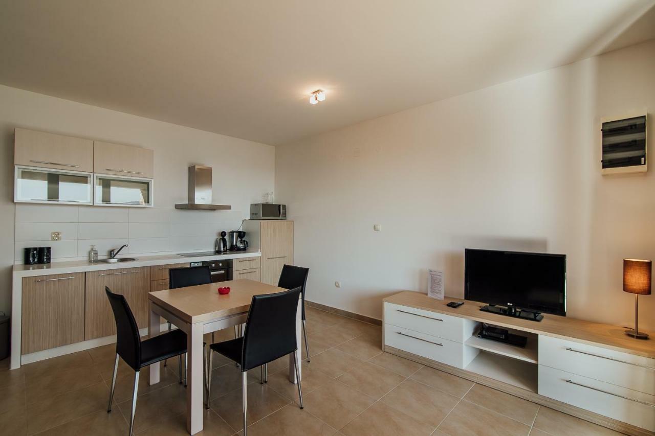 Vista Residence ヘルツェグ・ノヴィ エクステリア 写真